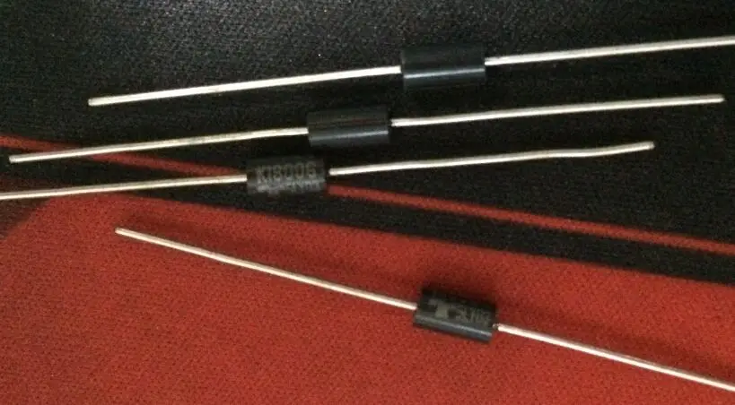 

Мощность K1800G DO-15X Защита от перенапряжения, высокое напряжение двунаправленный триггер диод Новый и оригинальный