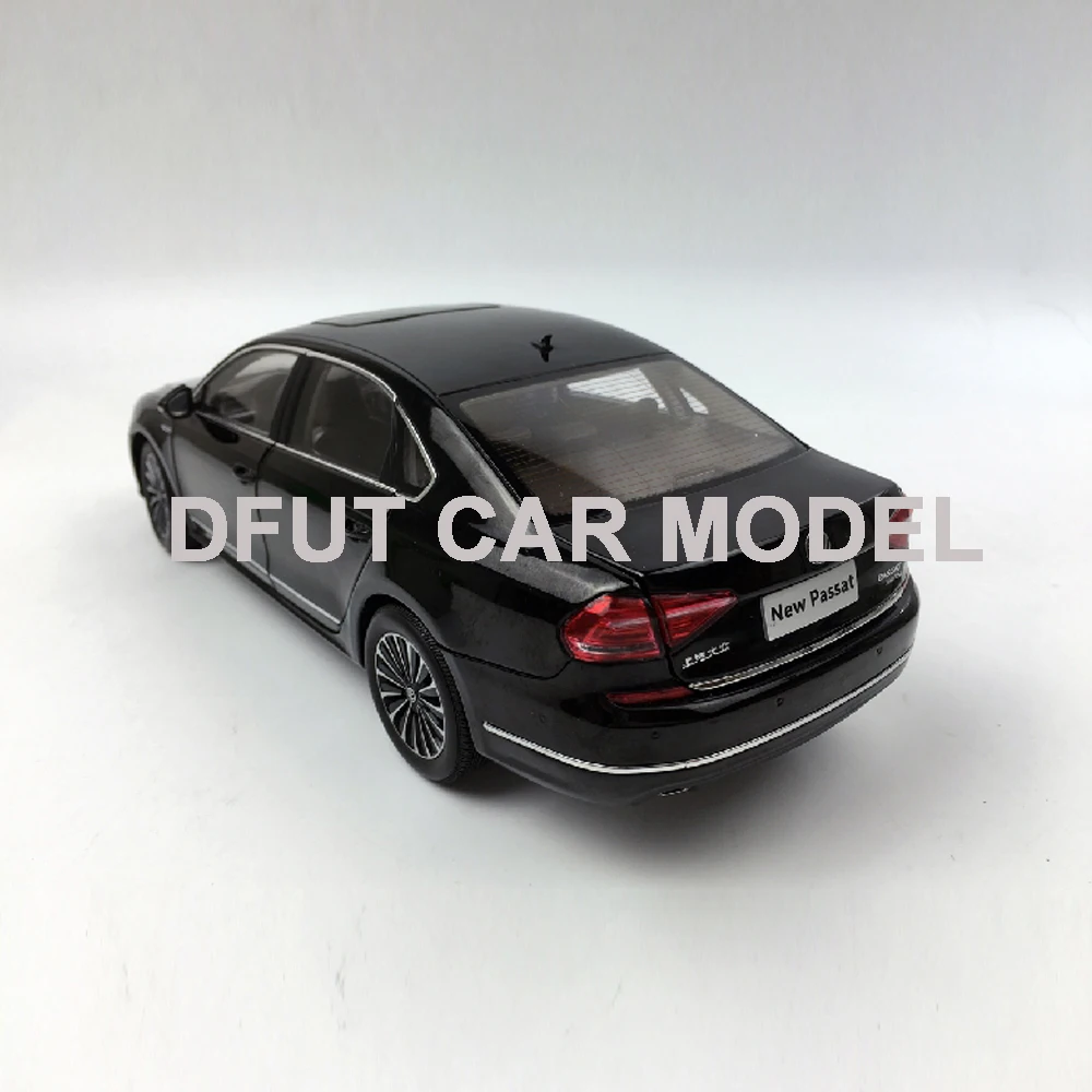 1:18 Новинка Volkswagen PASSAT GP 2016 модель автомобиля из сплава Детские игрушечные