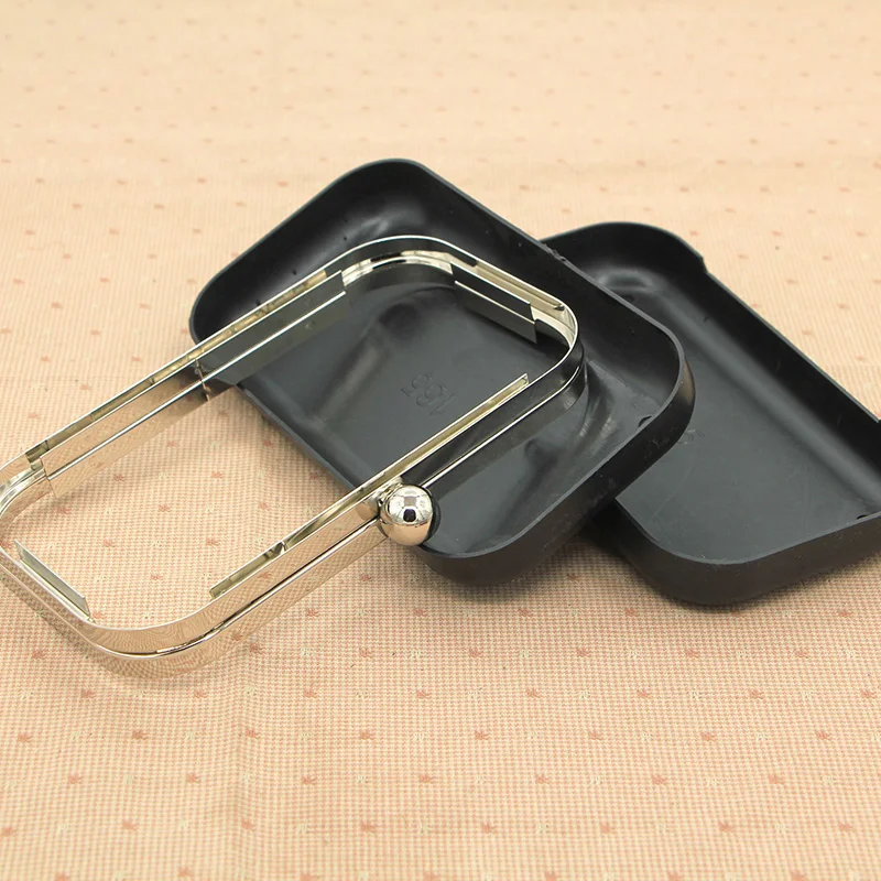 2018 One Piece 18 cm silver gold Metal Purse Frame Coin Clasps Asas Para Boloso Obag Handle Black Plastic Clutch | Багаж и сумки