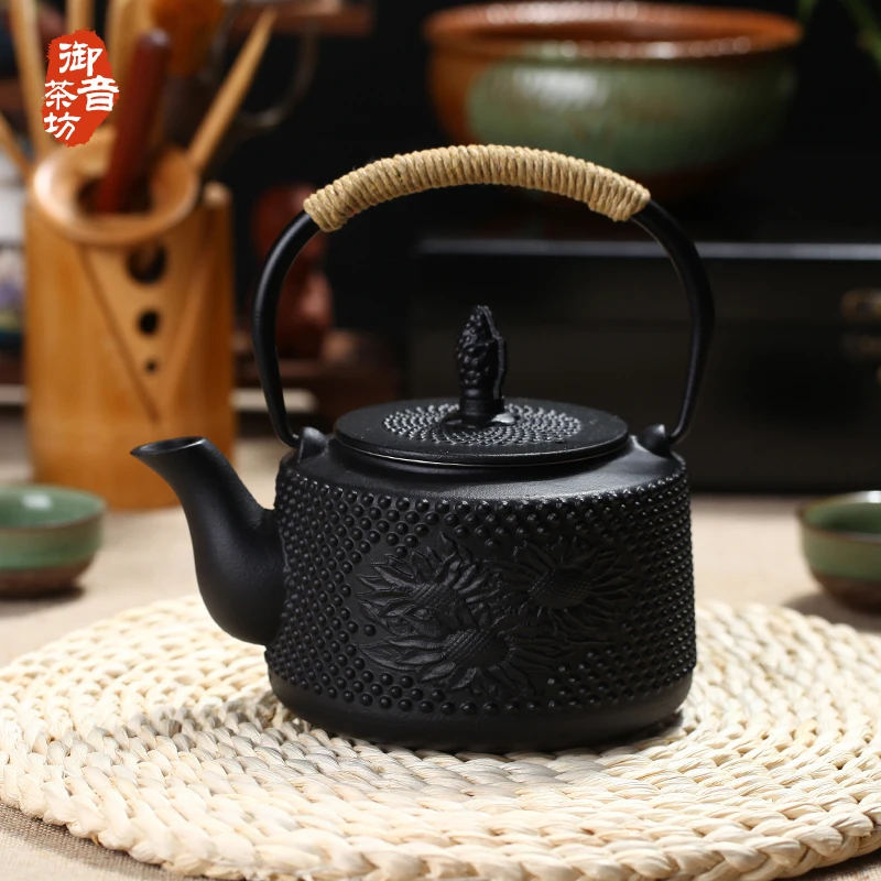 

Cast Iron Tea Pot Set Japanese Teapot Tetsubin Kettle Drinkware KungFu Tools Stainless Steel Strainer Sunflower Tea Kettle 1.2L