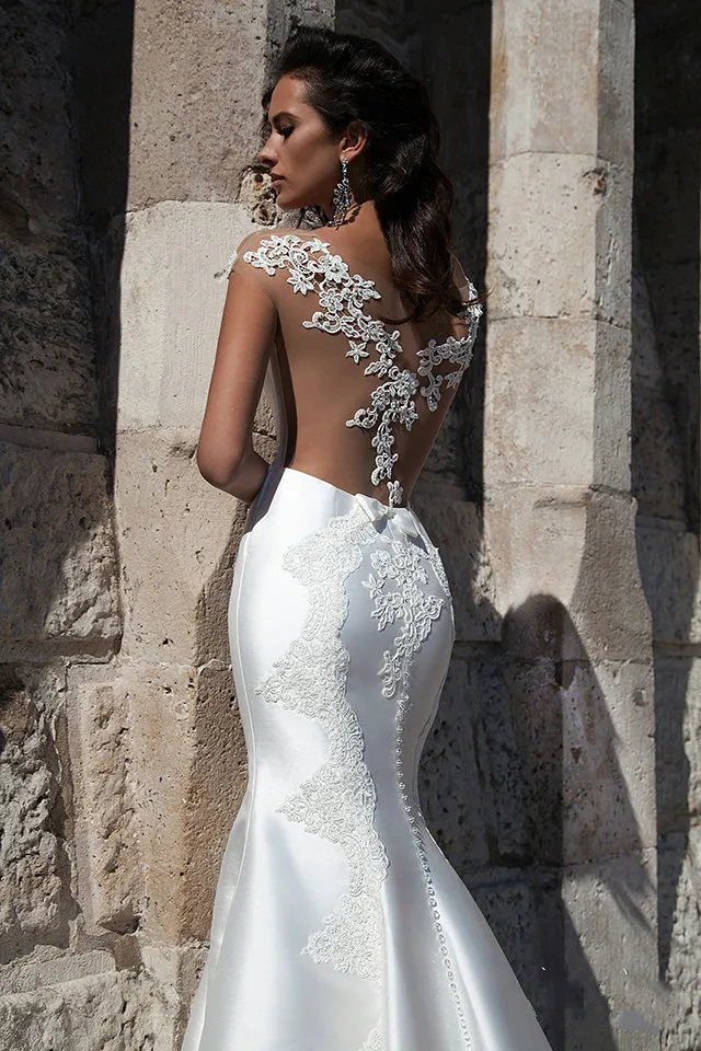 Щедрый 2017 Атласная Русалка Свадебные Платья С Коротким Рукавом Крытая Кнопки Sexy