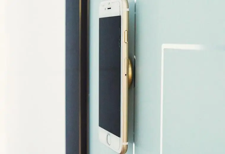 Автомобильный магнитный держатель-подставка для iPhone 360 градусов стандартные