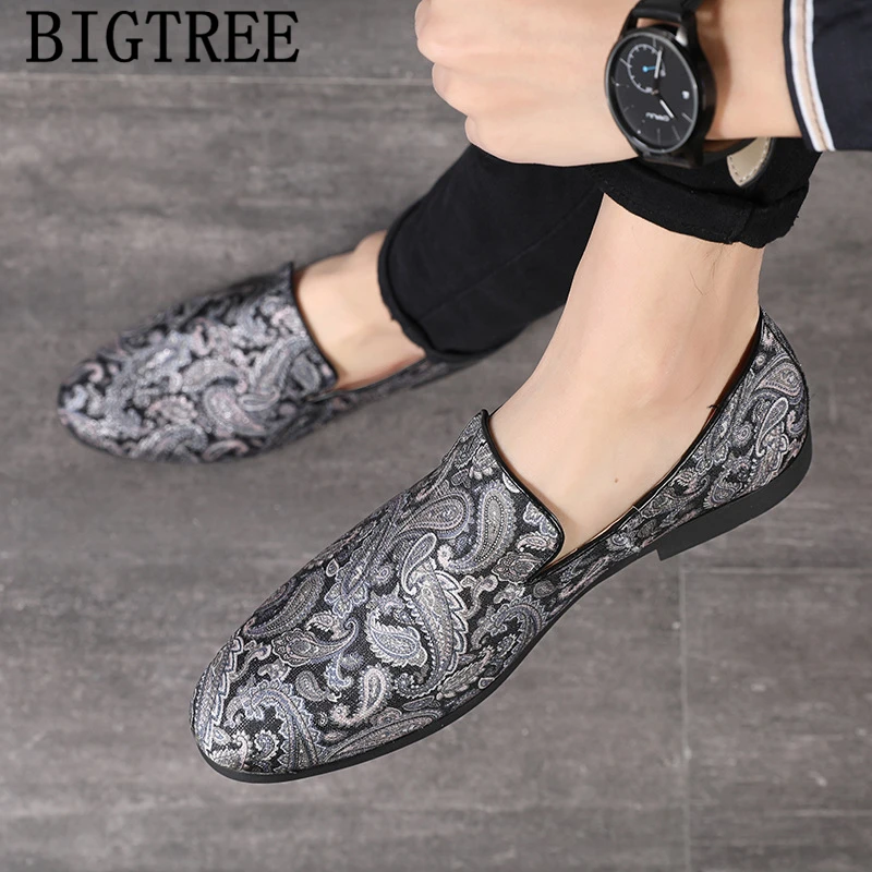 Лоферы мужская обувь с вышивкой итальянские бренды Парикмахерская элегантная