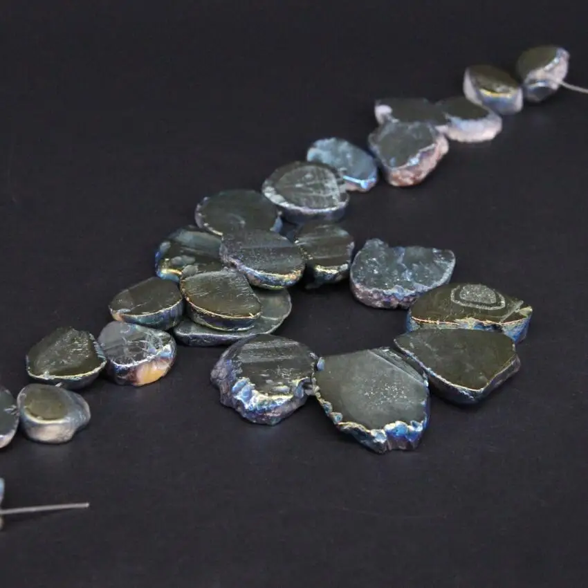 Прибл. 25 шт./нитка сверху зеленые титановые необработанные Агаты бриллианты