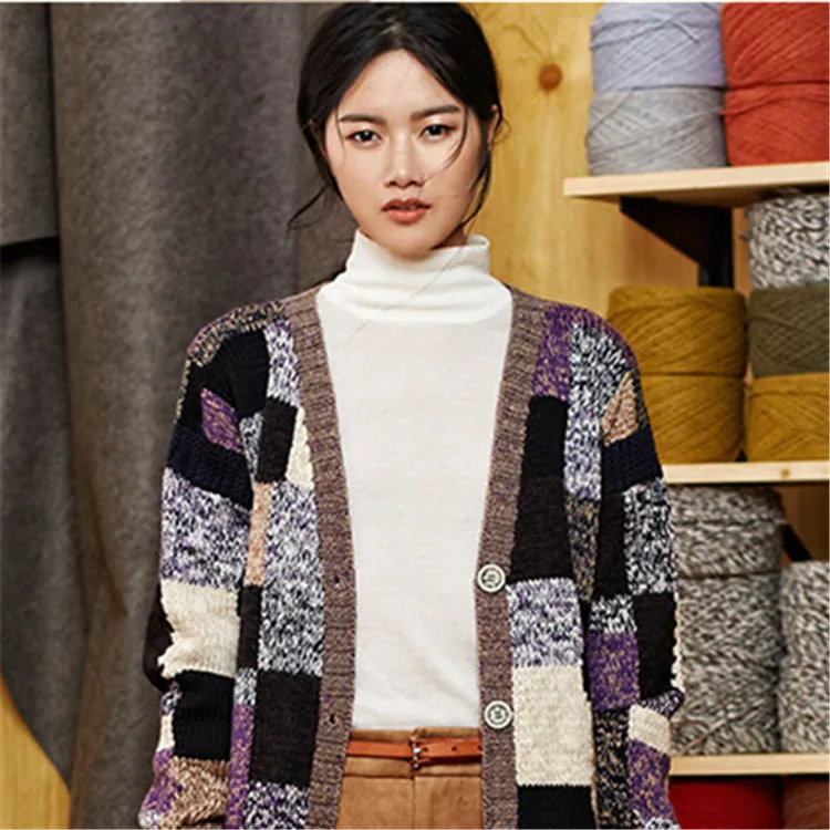 Ручная работа чистая шерсть Vneck вязаный женский нерегулярный контрастный цвет клетчатый свободный свитер кардиган один и более размер