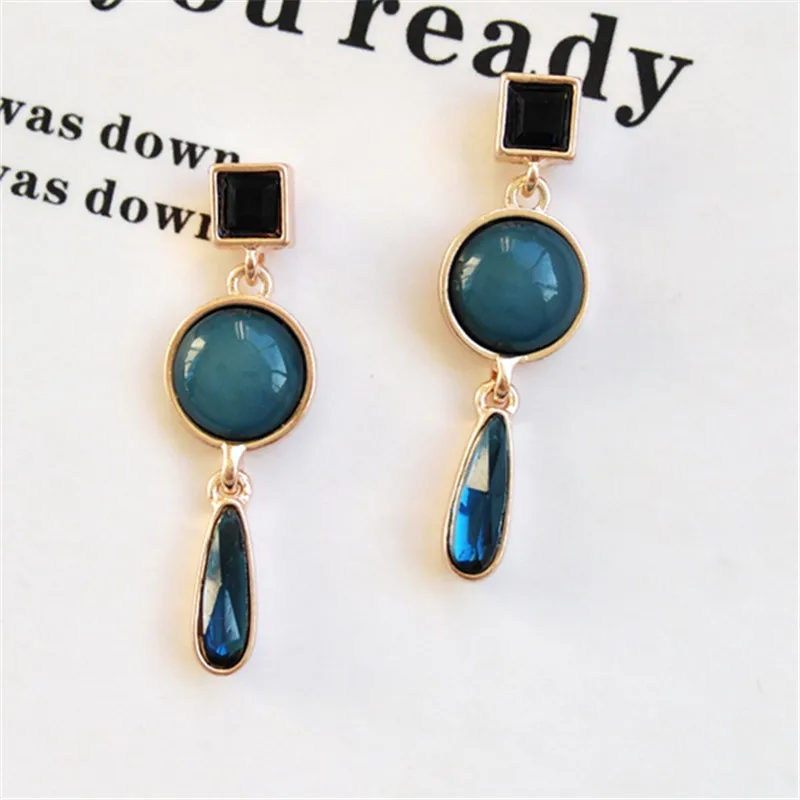 Модные геометрические округлые квадратные серьги-гвоздики из смолы, серьги с круглыми кисточками, стеклянные ретро классические серьги для женщин