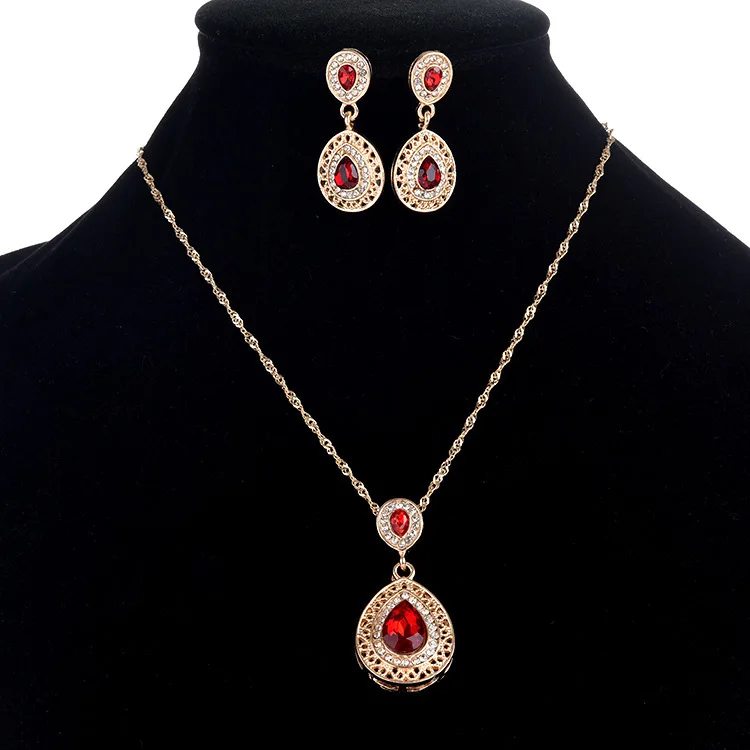 Женский комплект ювелирных изделий с подвеской в виде капель сверкающее