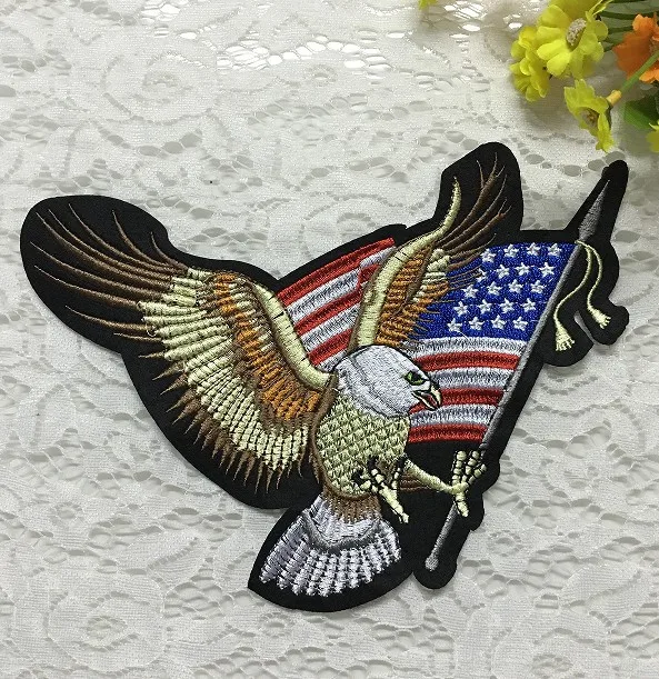 

New Bird With Embroidered Patches Fashion Applique stick on Patch for Clothes Bags DIY Decal Apparel Accessory 1pcs