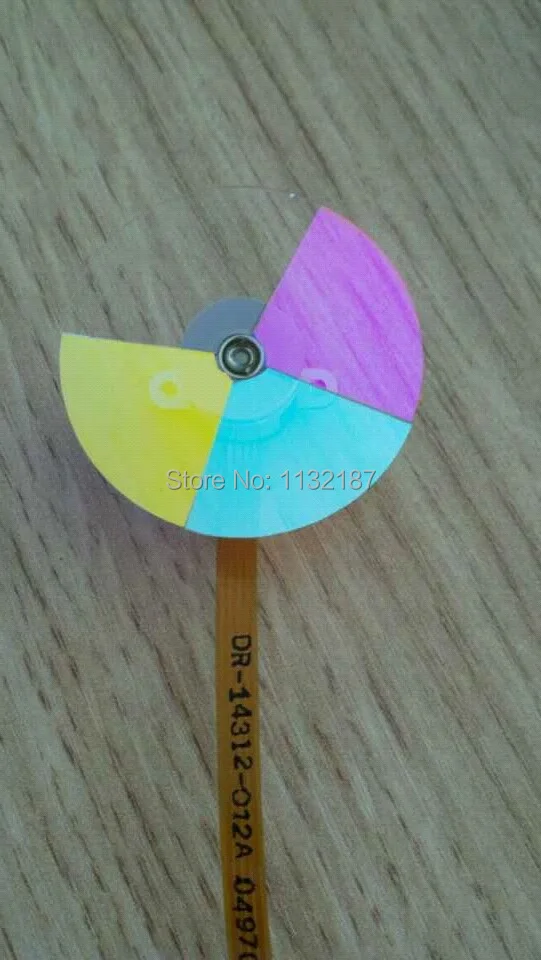 

4 segments Projector color wheel for Toshiba Projector Spare Parts