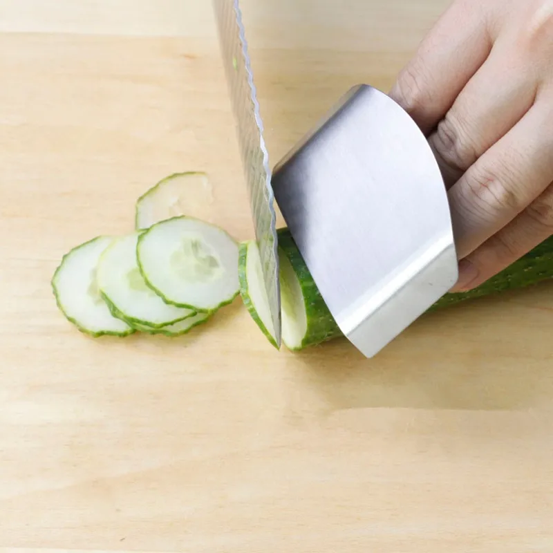 

1 PCS Finger Guard Protect Finger Hand Not To Hurt Cut Stainless Steel Hand Protector Knife Cutting Finger Protection Tools