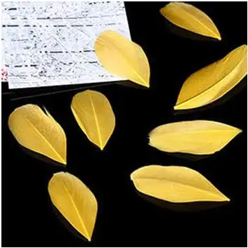 Golden 50pcs Plumes лебединые перья 5-9 см красочные окрашенные DIY натуральные гусиные перья для домашнего декора серьги ювелирные изделия Аксессуары для одежды 50 шт - Цвет: Golden 50pcs