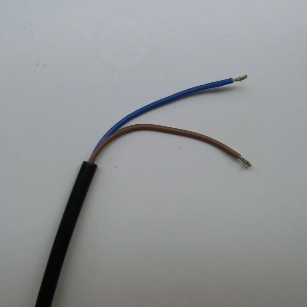 20 мкФ 450V AC50/60Hz 10/70/21 two провода цилиндрический конденсатор. С паллиальной линией. |