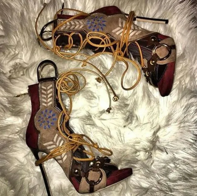 

Sexy Gladiator Women Suede Leather Multi-color Lace Up Sandals Fashion Metal Decoration Crossed Tied High Thin Heel Party Shoes