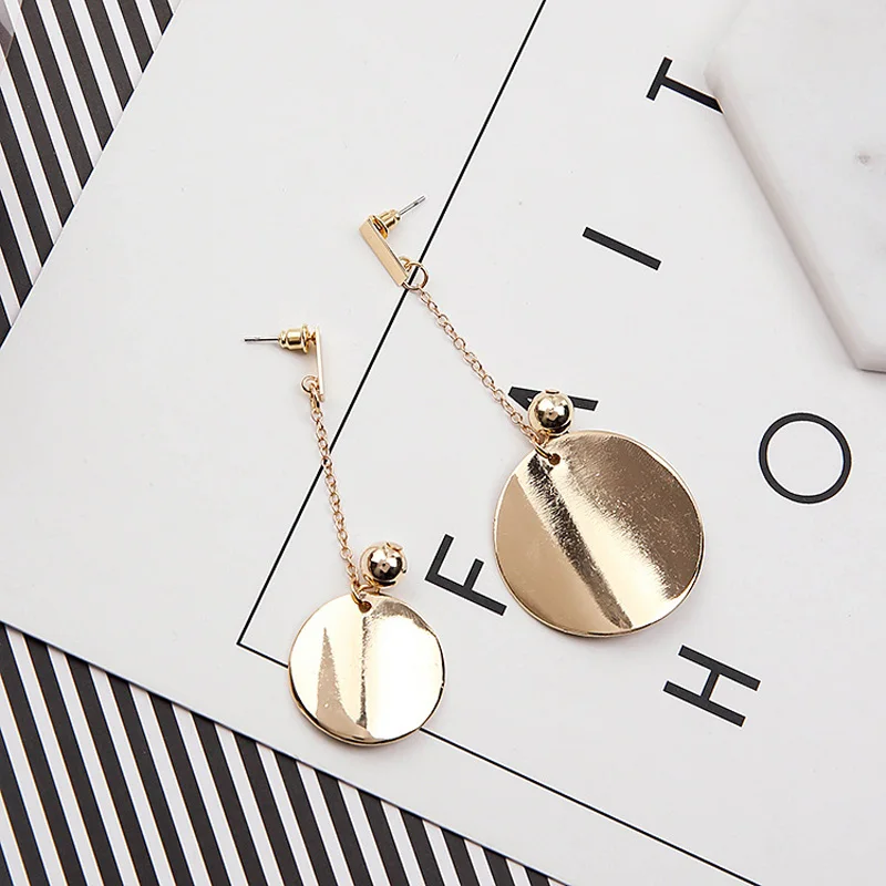 Европа и США глянцевого металла зеркало Асимметричный изогнутый Серьги Интимные