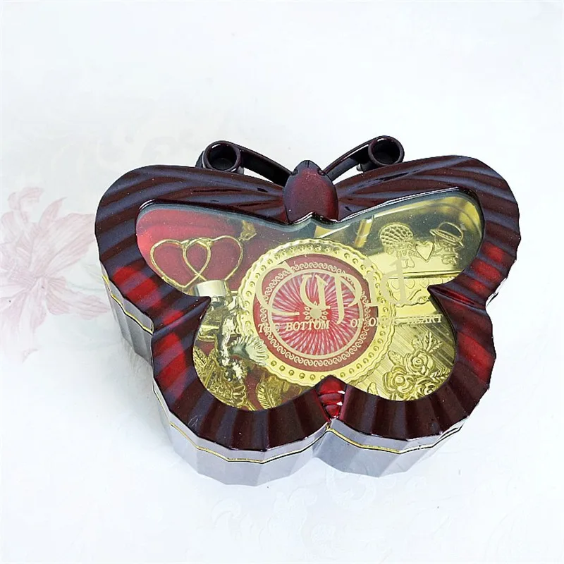 Винтажная Музыкальная шкатулка с бабочками в стиле ретро балерины вращающиеся