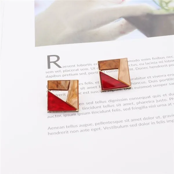 L square red beige MENGJIQIAO новые корейские трендовые цветные акриловые квадратные треугольные серьги-гвоздики для женщин модные геометрические Букле д 'ореиль - Окраска металла: L square red beige