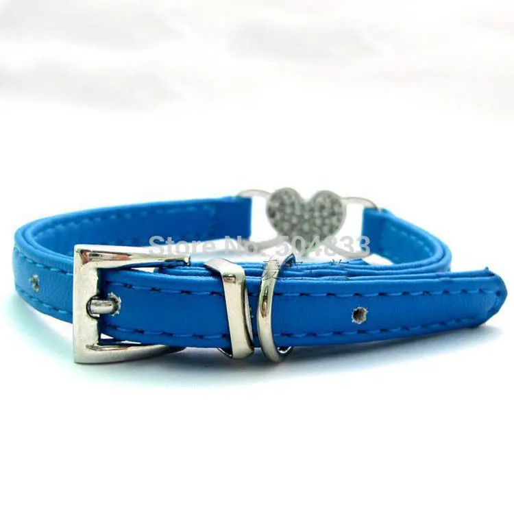 Ошейник для собак и кошек кожаный аксессуар с кристаллами в форме сердца