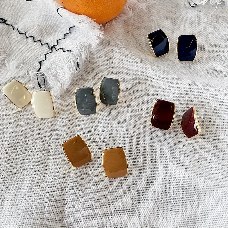 Женские серьги-гвоздики геометрической формы серьги из плотной эмали | Украшения