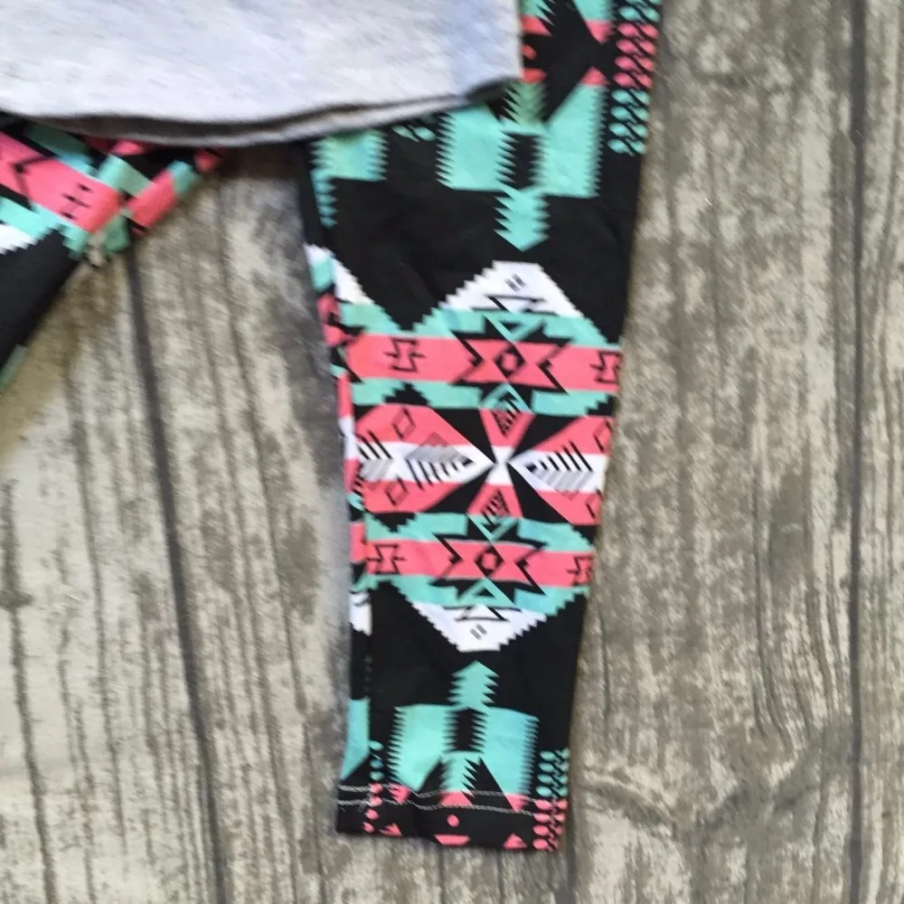 Осень/Зима &quotGod Bless этот Южный беспорядок&quot Ацтек штаны для маленьких девочек