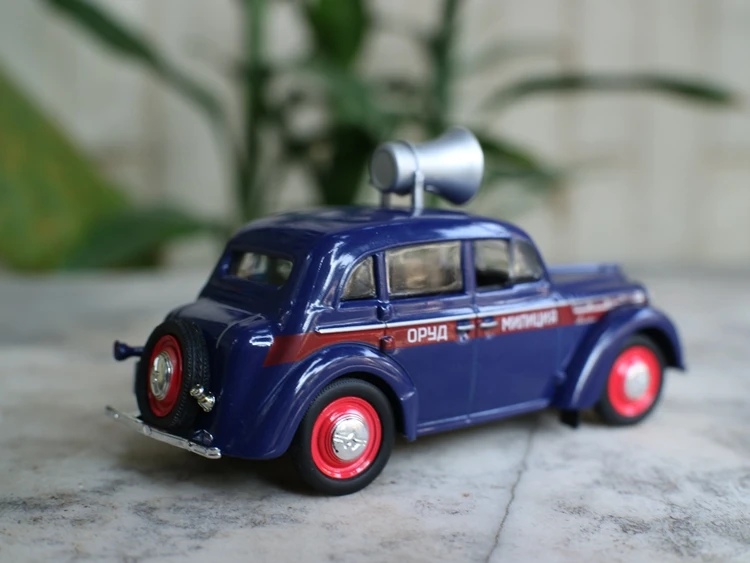 Модель автомобиля из 1:43 сплава Высококачественная модель советского патруля