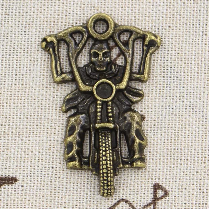 Подвеска в античном стиле Рыцарь смерти 44x28 мм 2 шт.|death charm|charm motorcyclecharm antique silver |