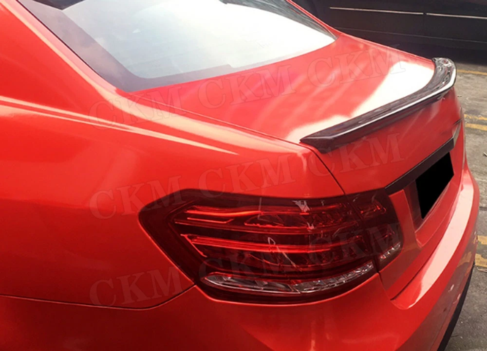 Для W212 задний спойлер для Mercedes Benz E Class E260 E300 4 двери спойлер 2010- корпус из углеродного волокна отделка стикер крылья