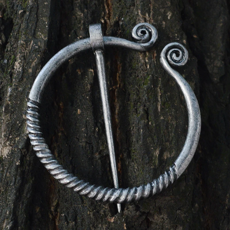 

Curled Medieval Penannular Brooch Cloak pin Viking pin Historical Medieval Viking Jewelry Brooches for men women Gifts Norse