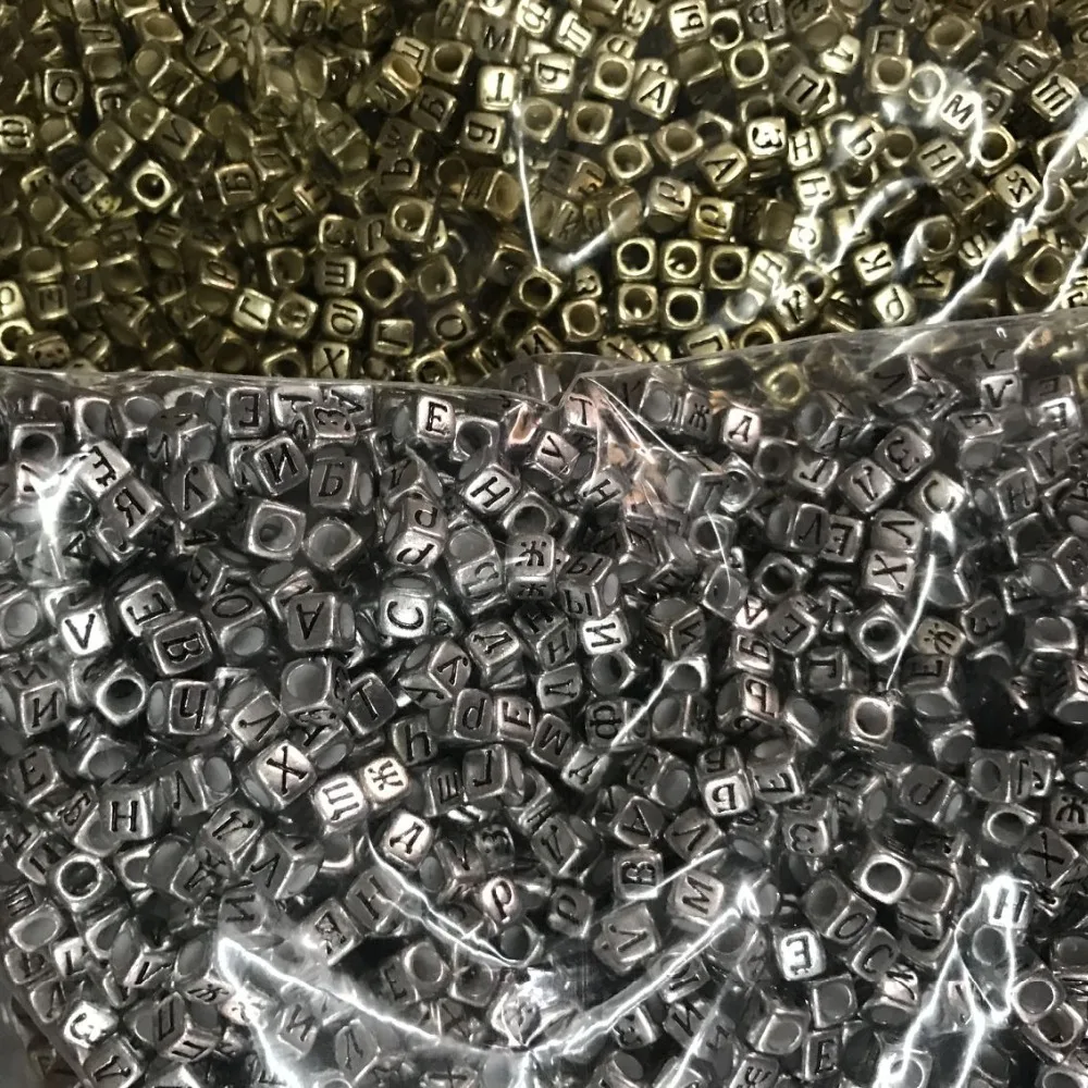 6x6 мм 100 шт Смешанные акриловые русские алфавиты/буквы маленькие бусины