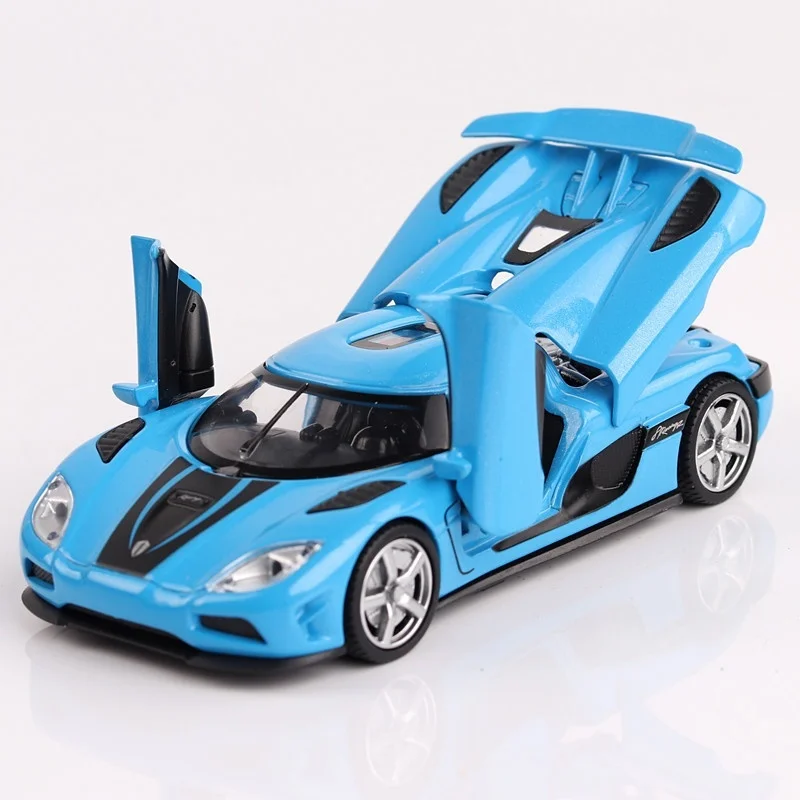 Модель спортивного автомобиля Koenigsegg изысканная литая модель игрушки 1/32| |