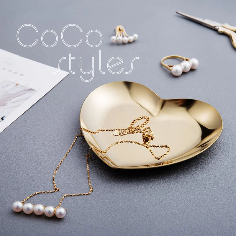 Cocostyles Романтический металлический поднос в форме сердца для современного дома