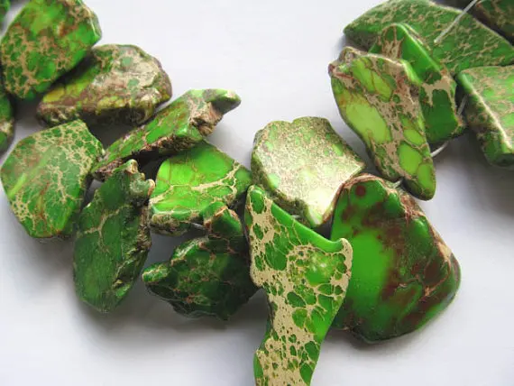 

high quality 15-60mm full strand Sea Sediment Imperial Jasper stone slab freeform nuggets fuchsia redjewelry bead