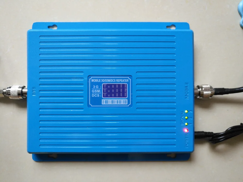 Усилитель 70dB 20dBm GSM 900 mhz DCS 1800 WCDMA 2100 Ретранслятор трехдиапазонные сотовые