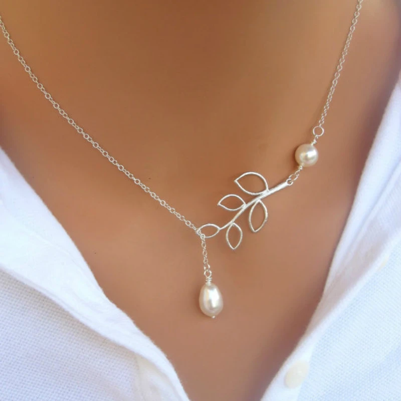 

fashion cross leaves Imitation pearl pendant necklace Maxi statement necklace Chokers Necklaces for women jewelry Csgo