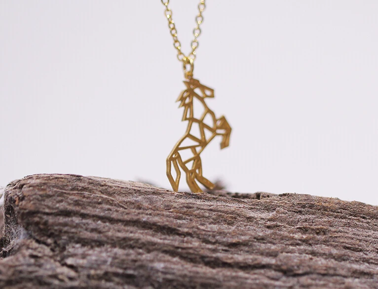 Цепочка с подвеской Ромашки ожерелье из нержавеющей стали изображением лошади и