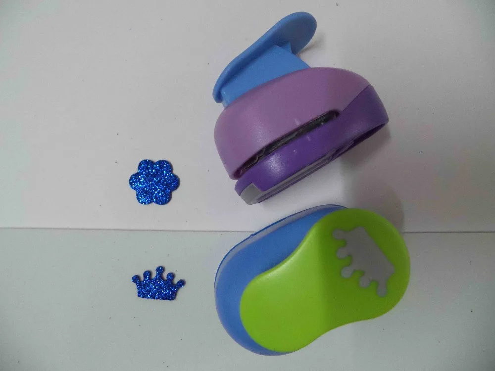 Набор дыроколов для рукоделия в форме цветка и короны 2 шт. (2 5 см) дырокол