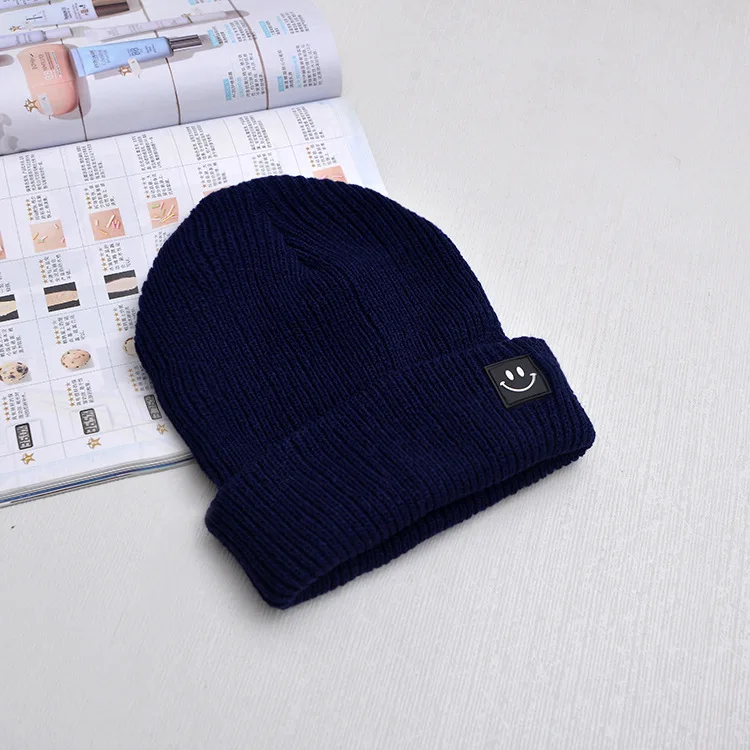Navy Cap Милая Вязаная Шапка-бини со смайликом, новинка года, осенняя однотонная Теплая Шапка-бини, женские вязаные шапки, женские зимние шапки для девочек - Цвет: Navy Cap