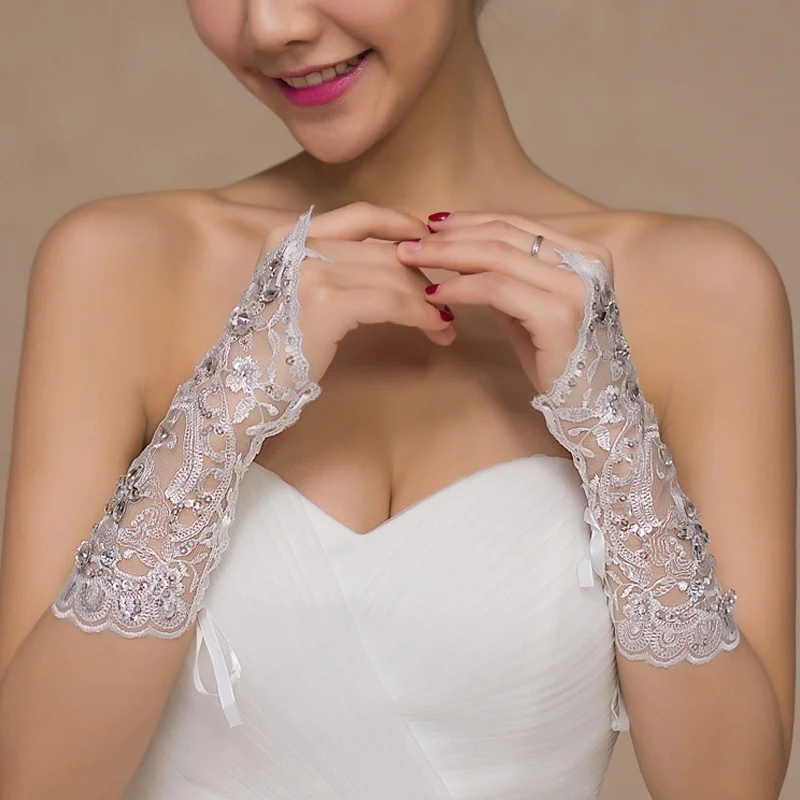 New 1pair cheap wedding accessories for bride Wedding dress gloves performance studio supplies crystal barato wedding gloves