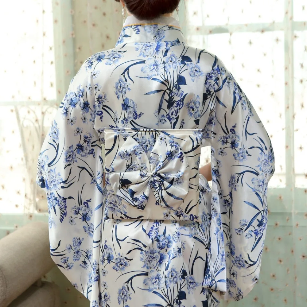 Традиционное японское женское шелковое кимоно из вискозы винтажное юката с Оби