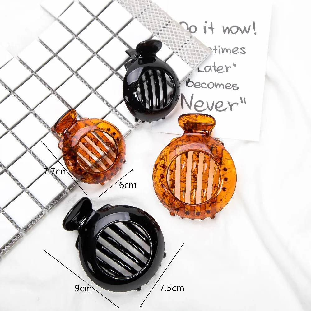 Пластиковые заколки для волос