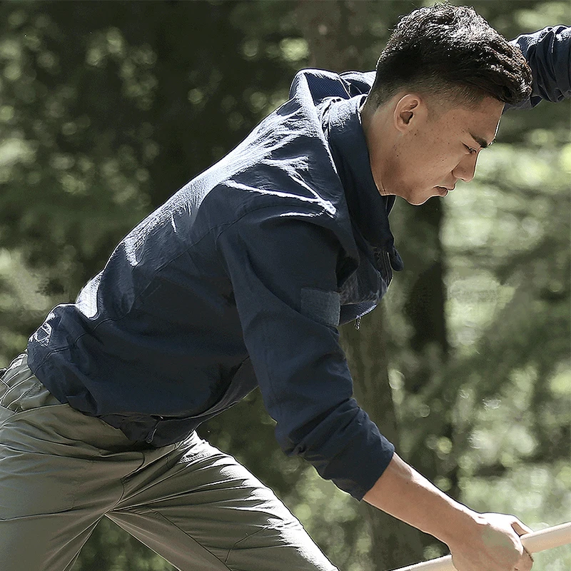 Мужская куртка весенне-летняя Солнцезащитная с капюшоном водонепроницаемая