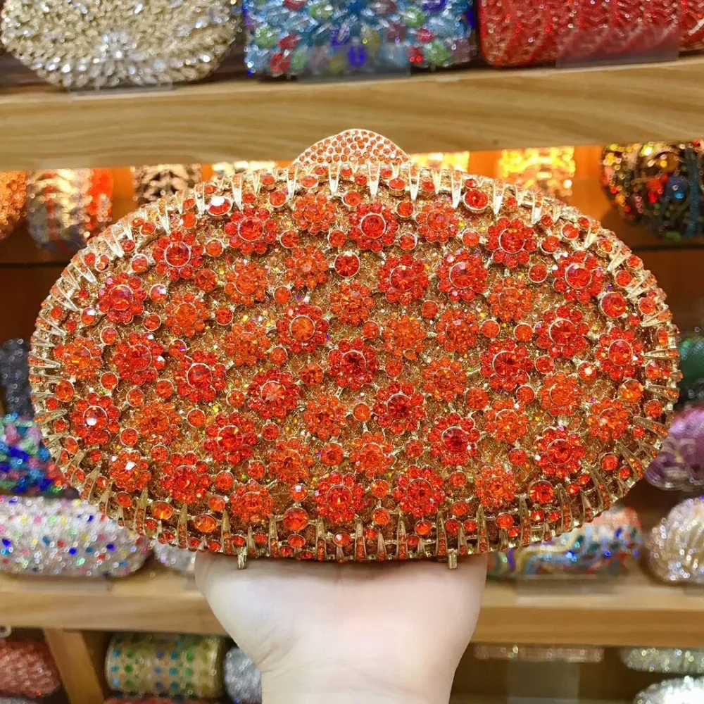 Женская вечерняя сумка с вырезами и цветами зеленая/Золотая/красная кристаллами
