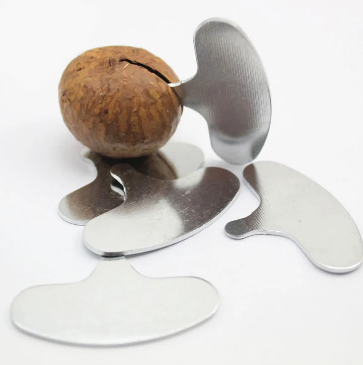 

100pcs Portable Nut Cracker Sheller Walnuts MACADAMIA NUTS Metal Key Opener New Nut Device Kitchen Tool Free Shipping