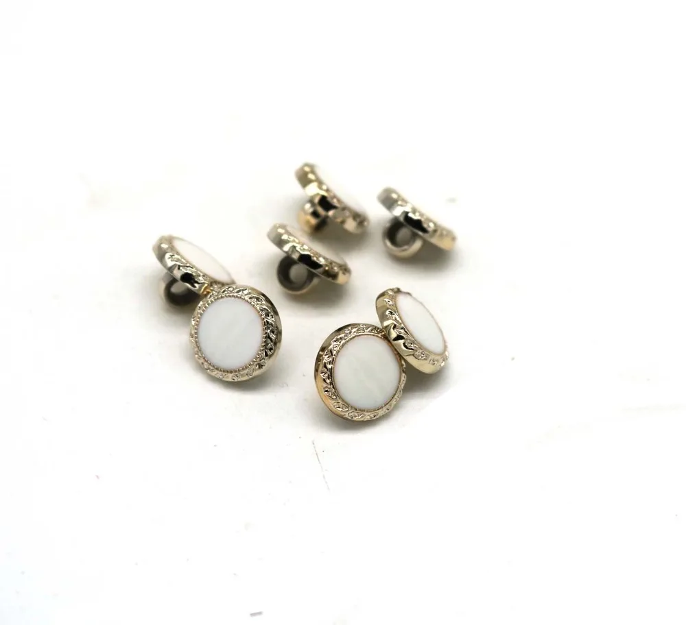 11 5 мм белые и черные пластиковые Корейские Кнопки Повседневные свитера рубашки