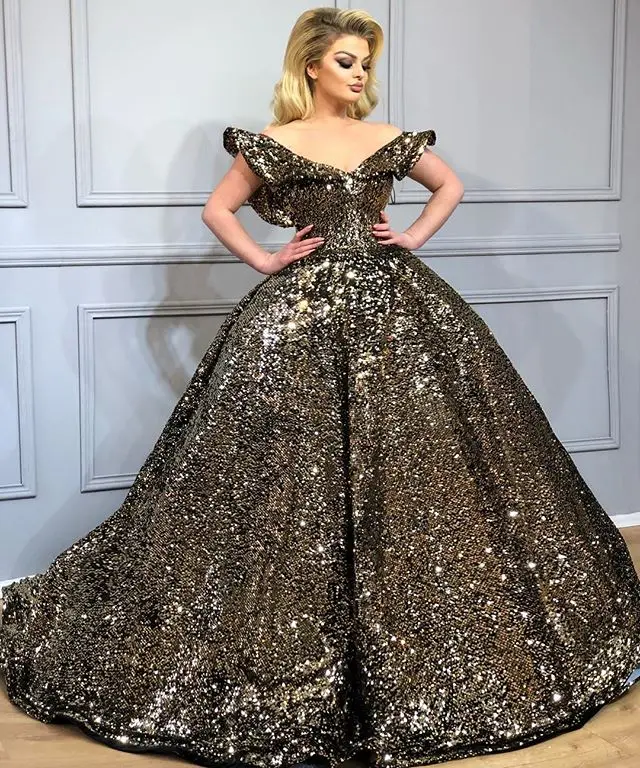 

Black Quinceanera Dresses 2019 Beadings Crystal Tulle Dresses 15 year old Debutante Sweetheart neck Vestidos De 15 Anos