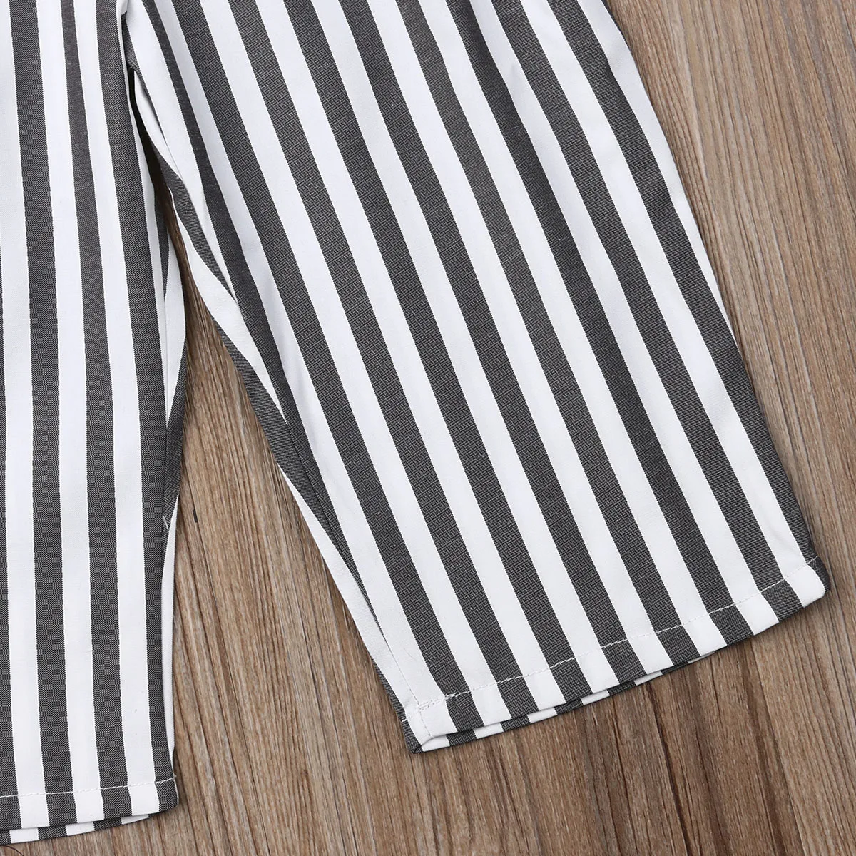 Новинка Детский комбинезон в полоску для маленьких девочек одежда костюм