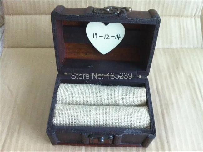 Коробка для свадебных колец в рустикальном стиле традиционная Свадебная подушка