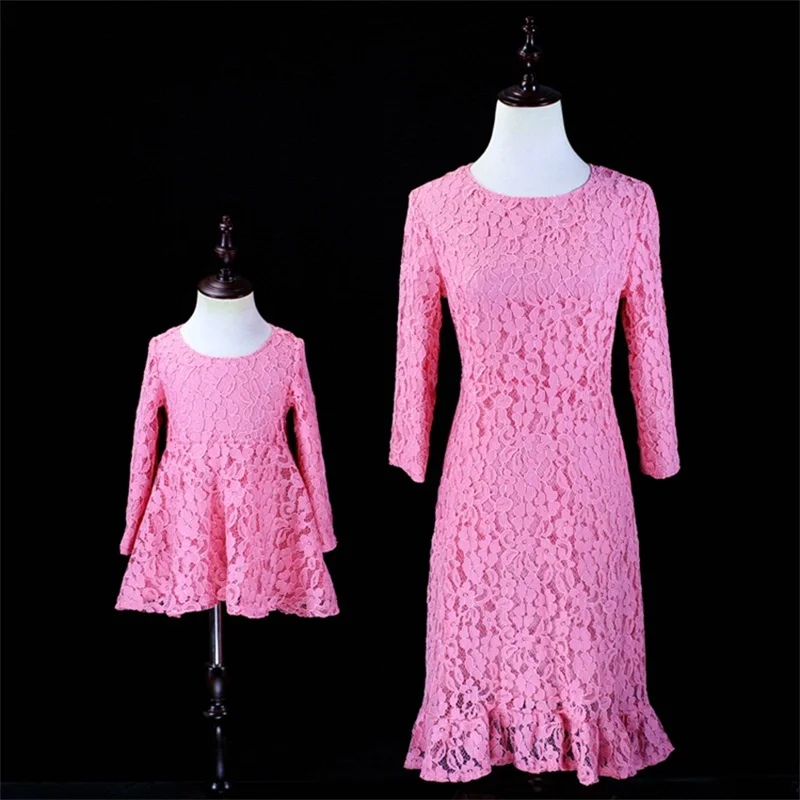

Autumn Family Look Clothes mother baby kid girl Princess skirt women formal lace Dress Mother and Daughter evening party dresses