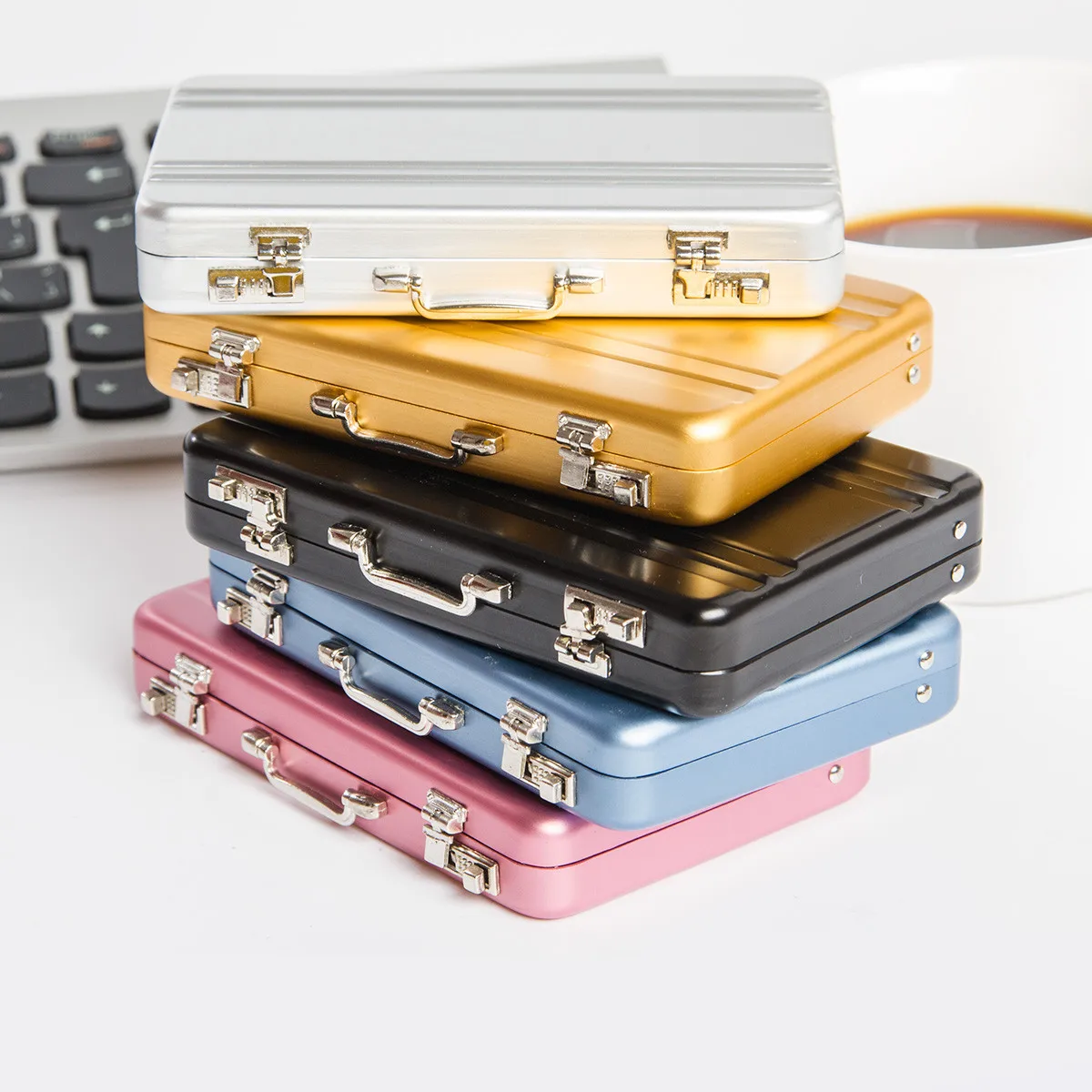 Новый дизайн металлический мини чехол для костюма визитница черный синий Август