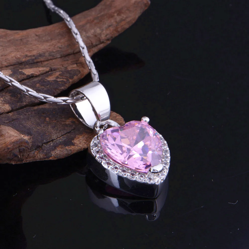 Американские фондовые 15% скидка ожерелья Подвески Розовое сердце кубический