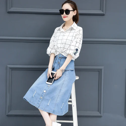 Женский джинсовый комплект из двух предметов свободная блузка в клетку